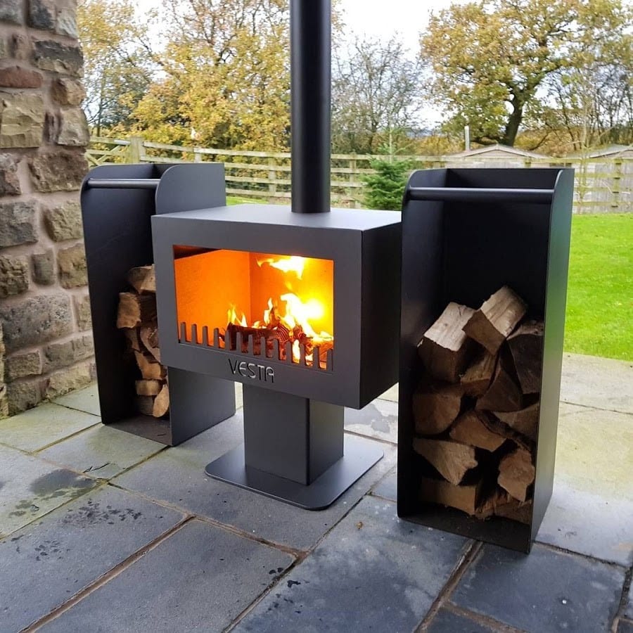 Outdoor Logburner with Chimney