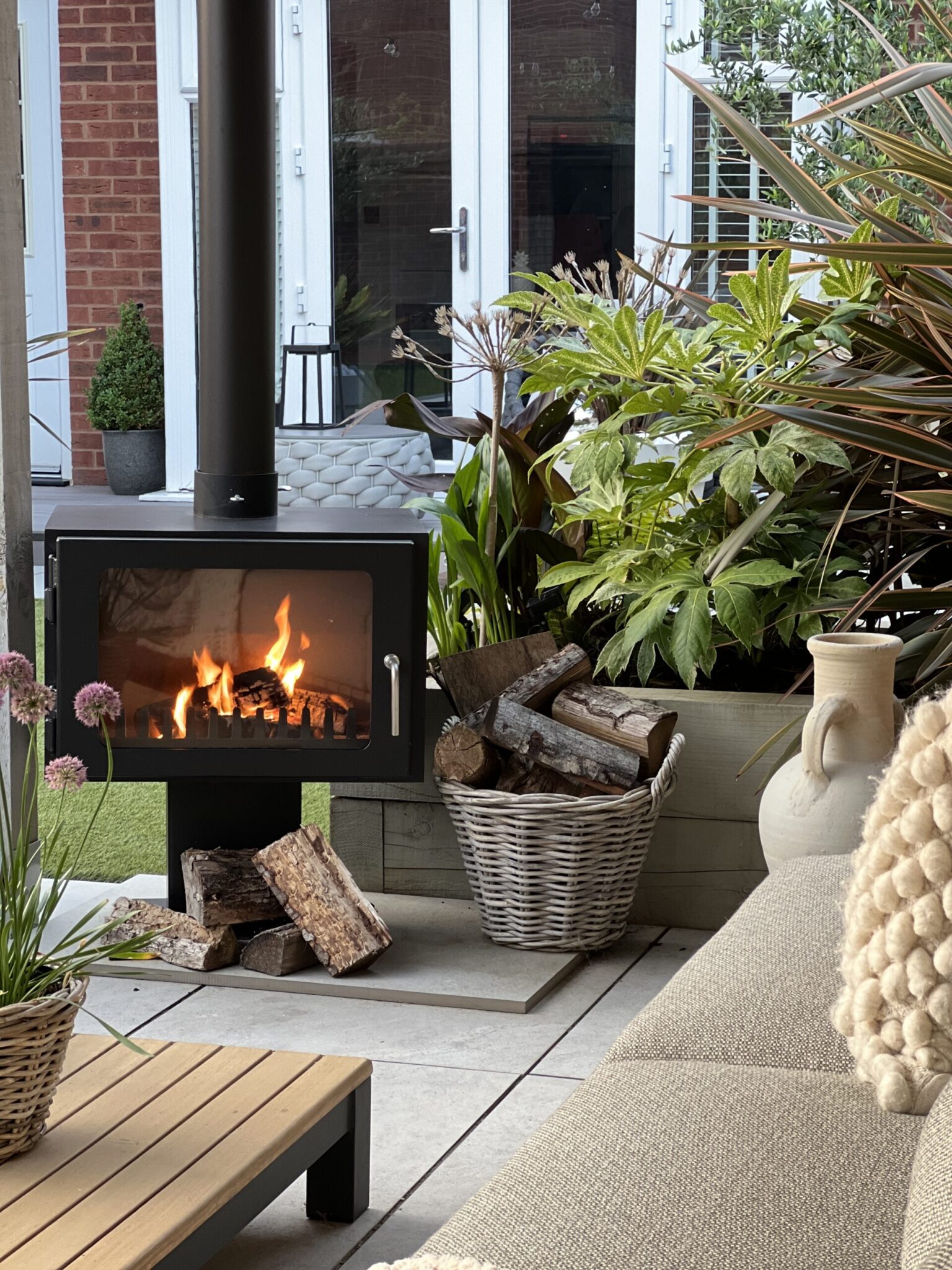 Outdoor fireplace UK