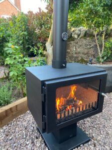 Freestanding Outdoor Logburner with flue