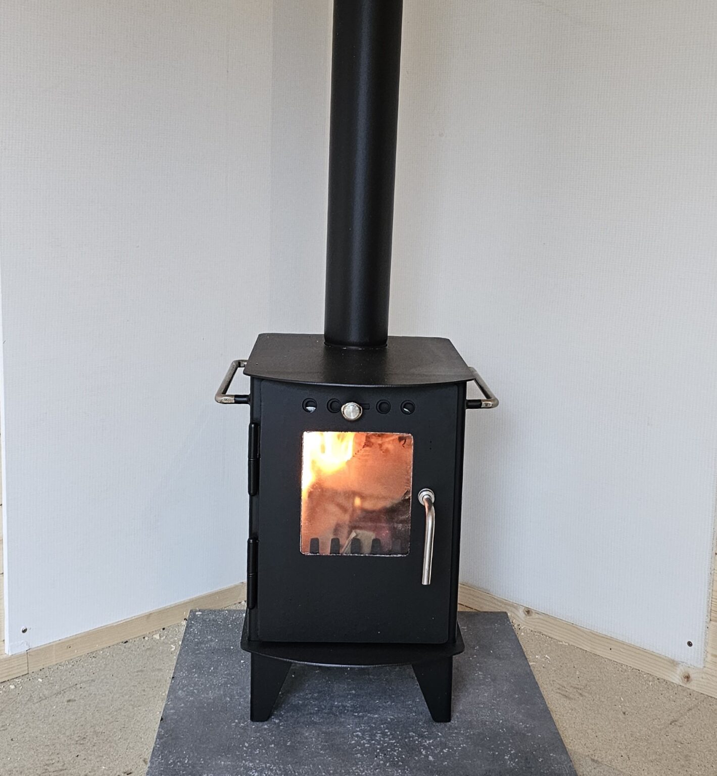 Wood Stove in Log Cabin or summerhouse - Dunster House